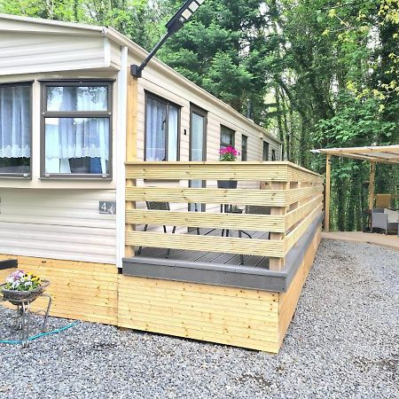 Unique Caravan With Outdoor Space Ballantrae Exterior foto