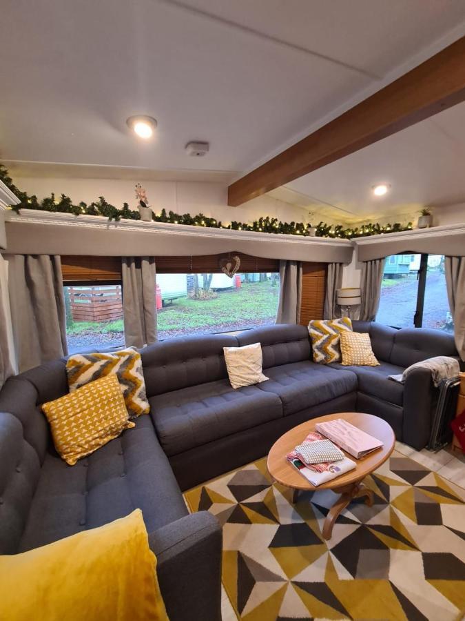 Unique Caravan With Outdoor Space Ballantrae Exterior foto