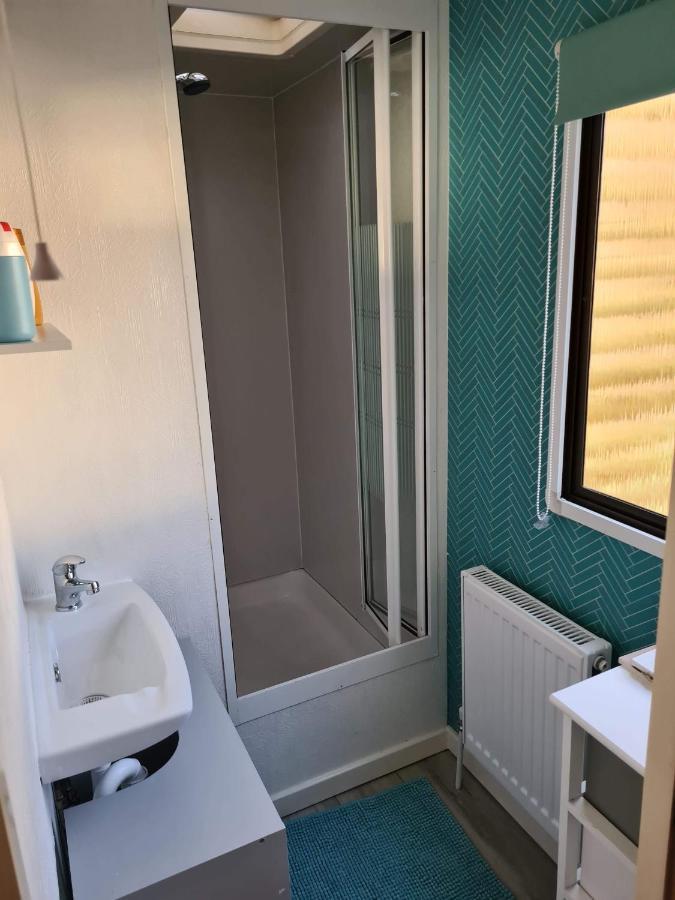 Unique Caravan With Outdoor Space Ballantrae Exterior foto