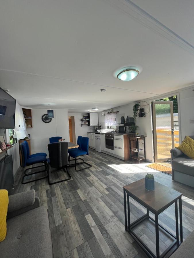 Unique Caravan With Outdoor Space Ballantrae Exterior foto