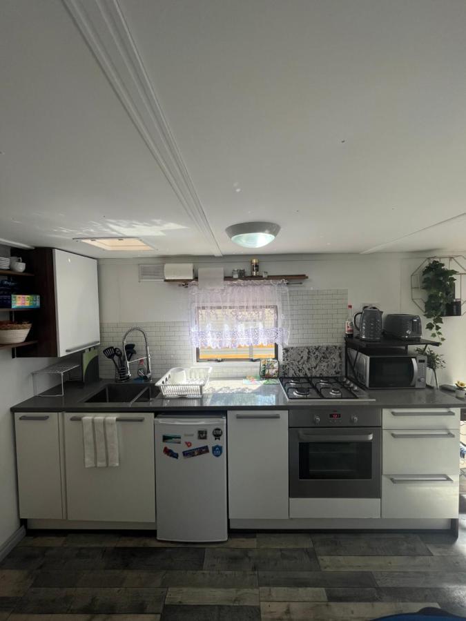 Unique Caravan With Outdoor Space Ballantrae Exterior foto